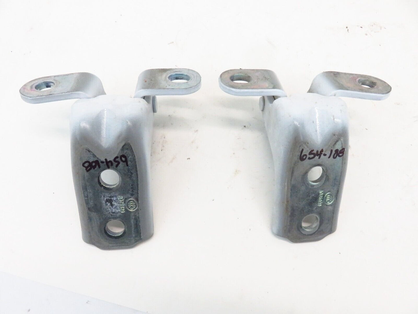 2010-2016 Hyundai Genesis COUPE Passenger Door Hinges Upper & Lower Set RH OEM