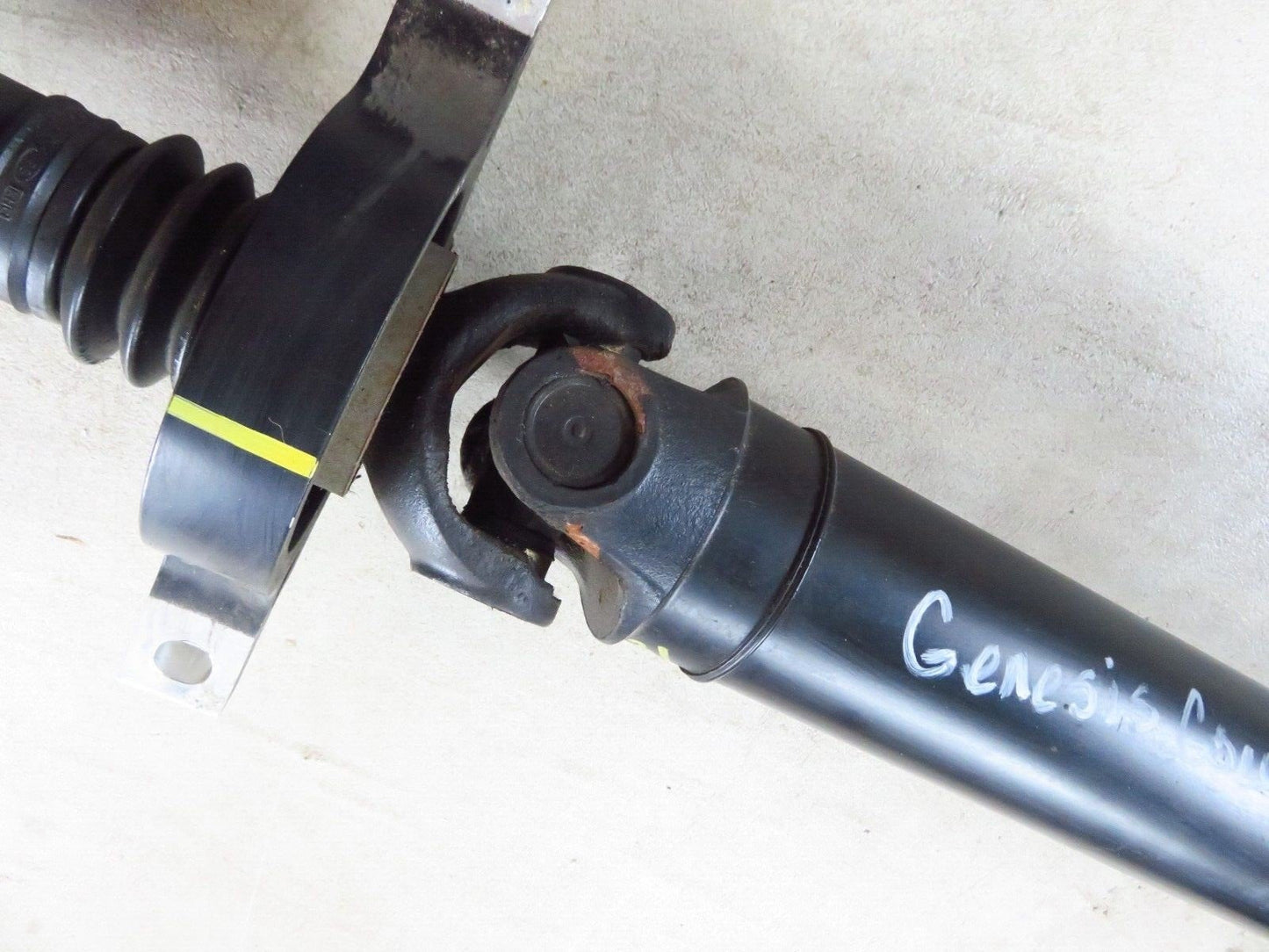 2013-2014 Hyundai Genesis Coupe 2.0T Rear Driveshaft 2.0L AT 49300-2M460 OEM