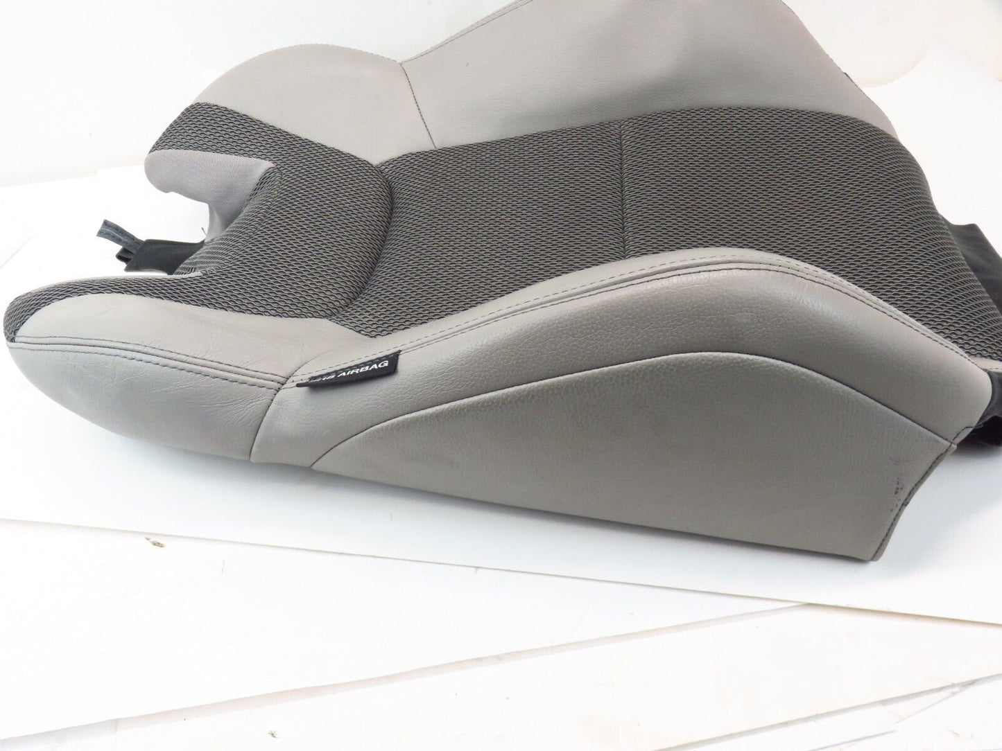 2013-2016 Hyundai Genesis COUPE Passenger Front Seat UPPER Cover Skin RH OEM