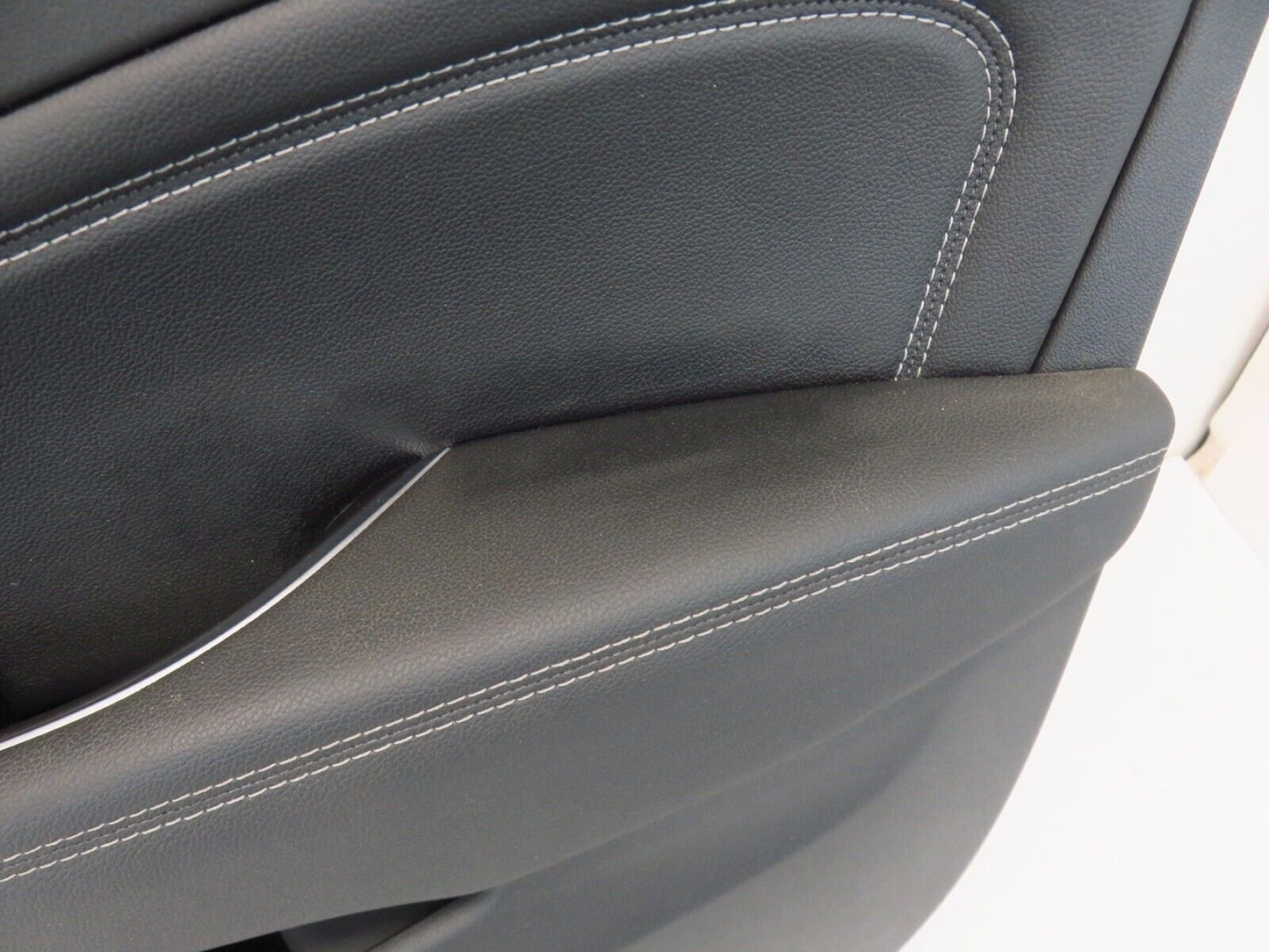 2019 Buick Regal TourX Passenger Front Door Panel Trim Cover RH Right 19 OEM
