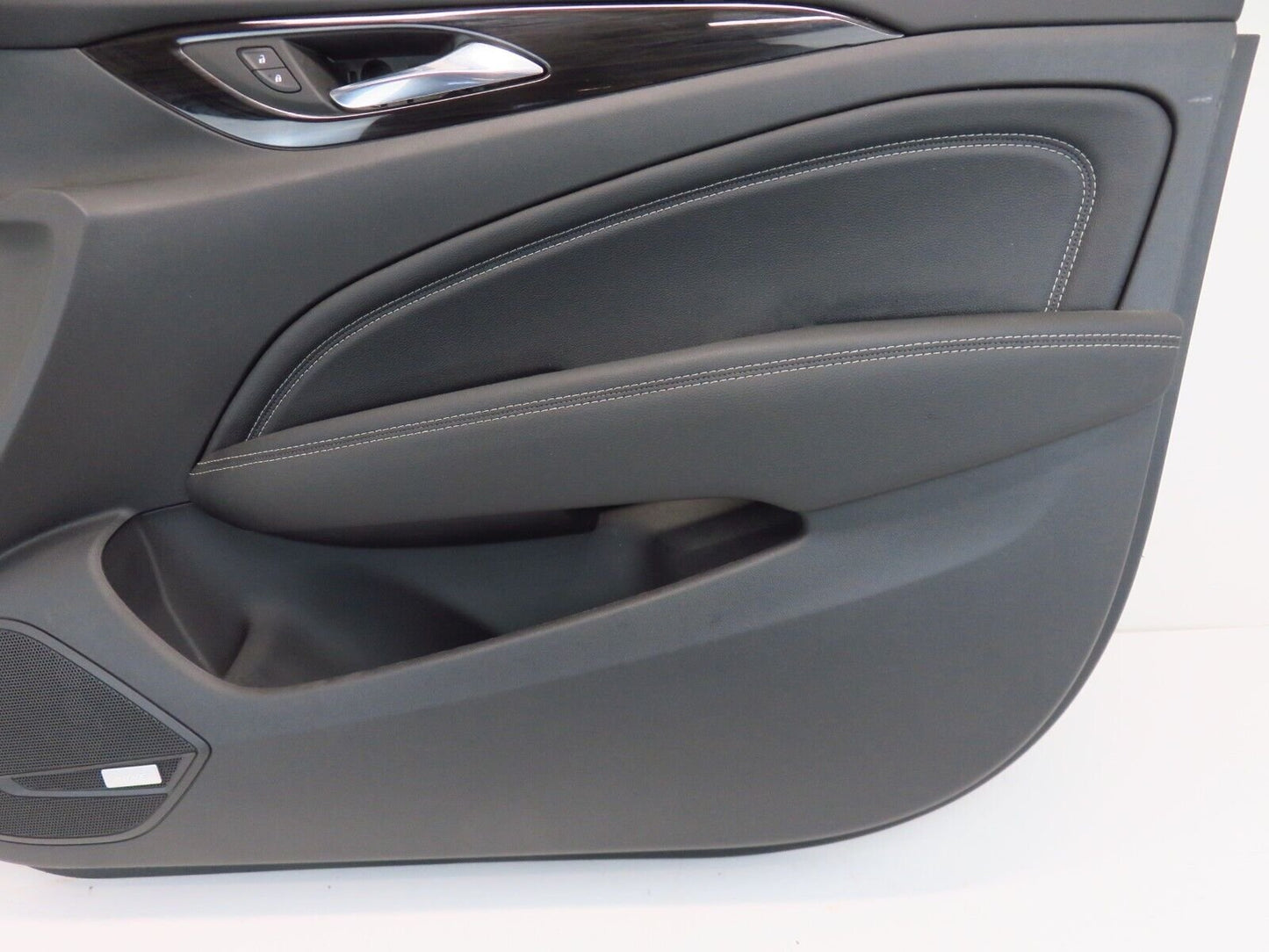 2019 Buick Regal TourX Passenger Front Door Panel Trim Cover RH Right 19 OEM