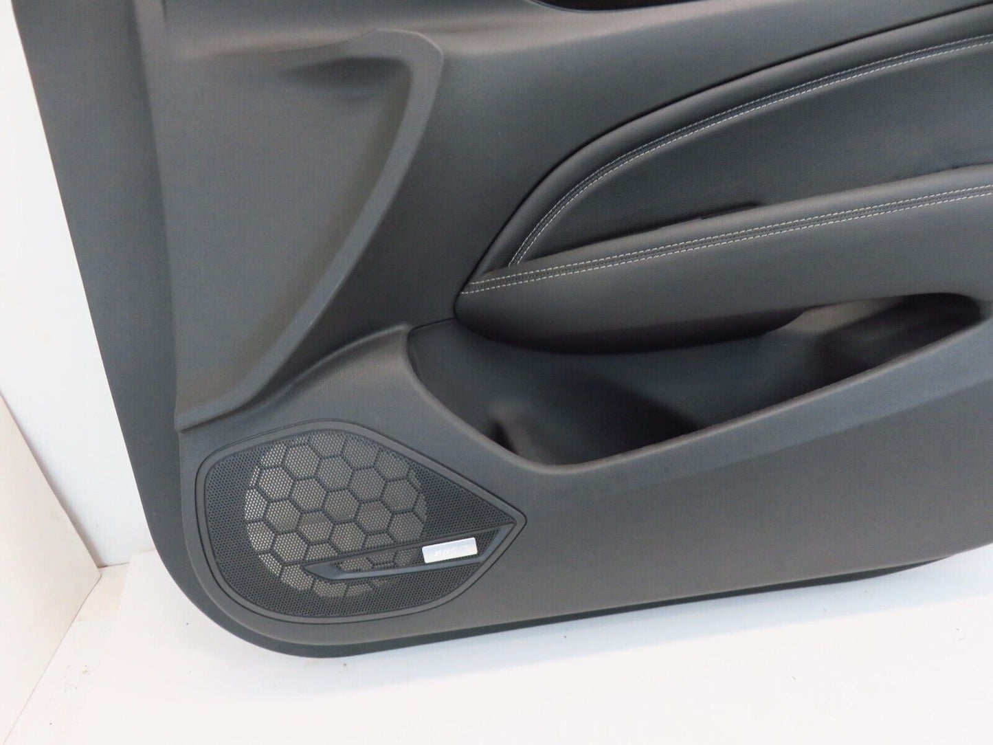 2019 Buick Regal TourX Passenger Front Door Panel Trim Cover RH Right 19 OEM