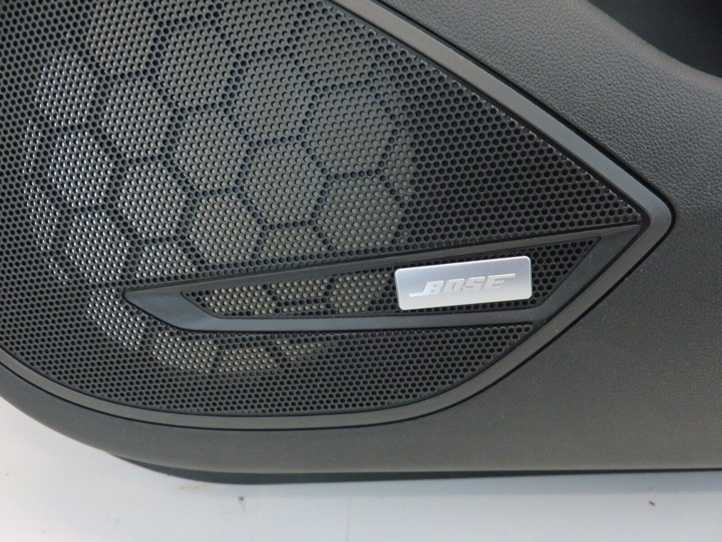 2019 Buick Regal TourX Passenger Front Door Panel Trim Cover RH Right 19 OEM