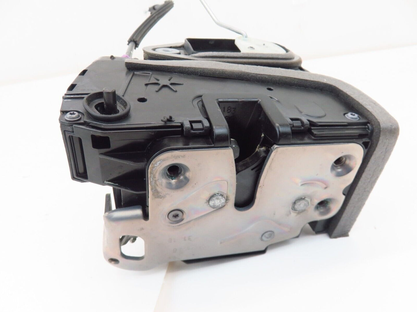 2018-2020 Buick Regal TourX Passenger Rear Door Lock Actuator Latch RH OEM 18-20