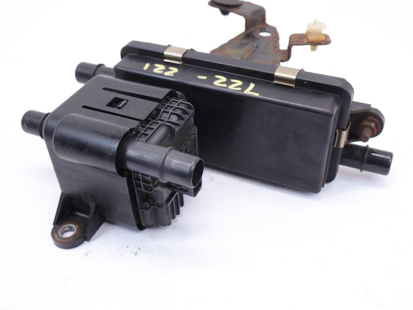 2013-2017 Subaru BRZ FR-S Evap Emission Check Valve Canister Charcoal 42084FJ000
