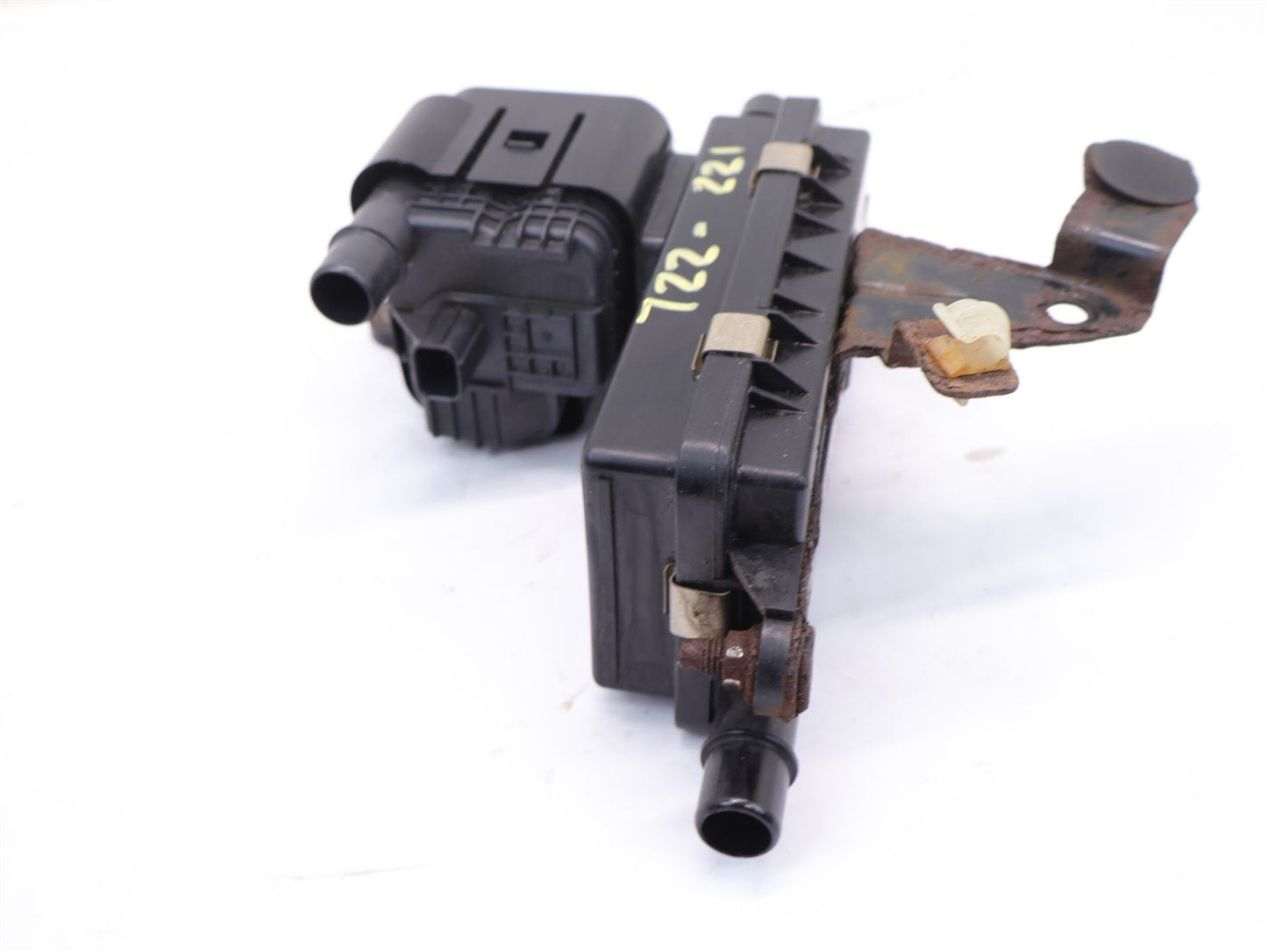 2013-2017 Subaru BRZ FR-S Evap Emission Check Valve Canister Charcoal 42084FJ000