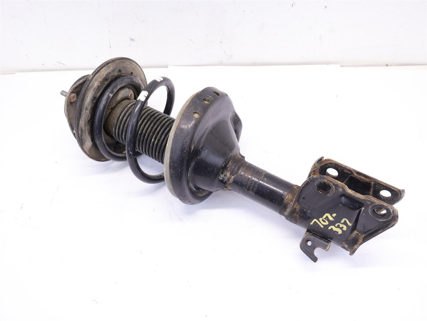 2018-2020 Subaru WRX Passenger Front Strut Shock Assembly Spring RH OEM 18-20