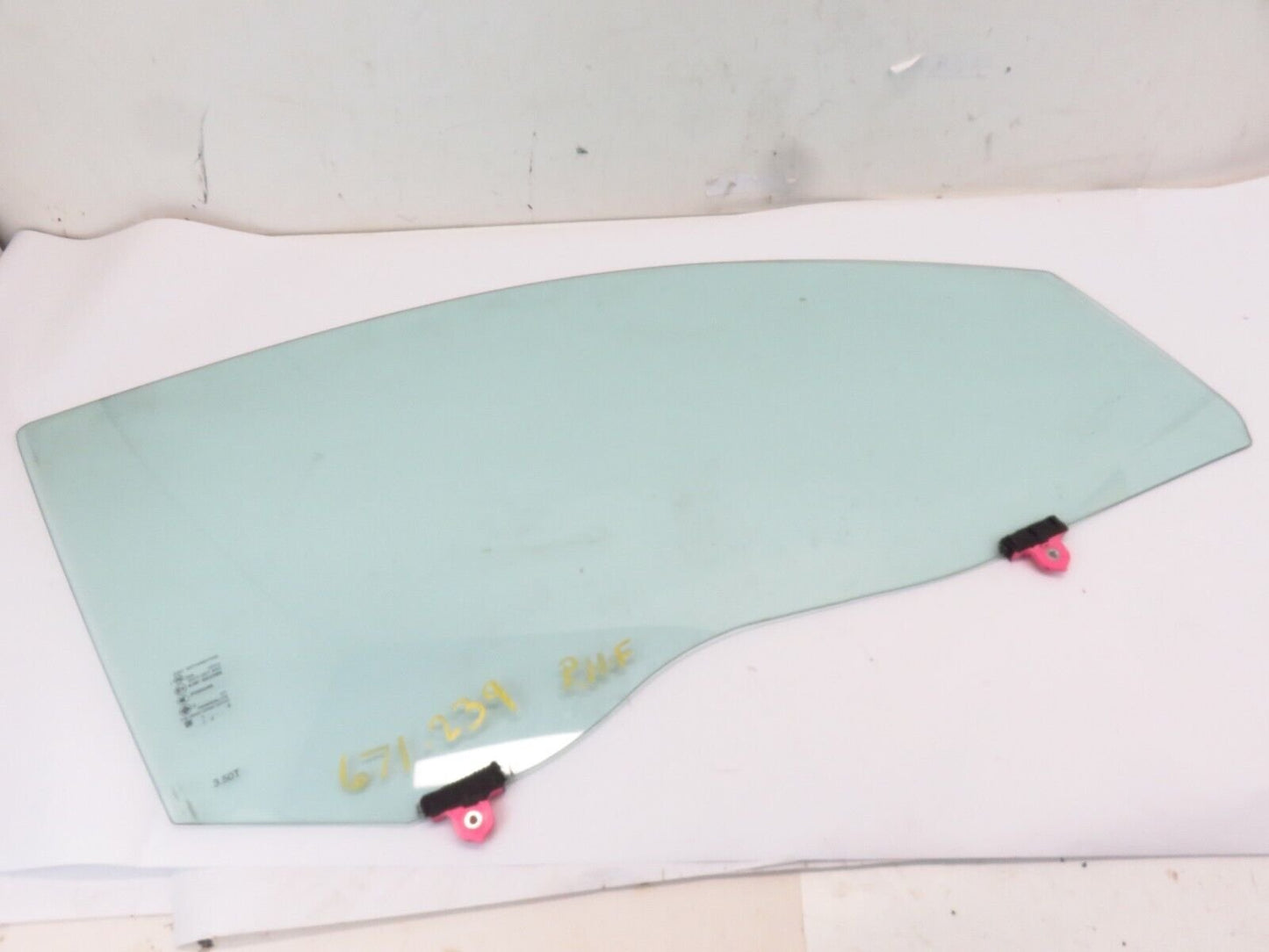 2017-2021 Mitsubishi Mirage G4 Sedan Passenger Front Door Glass Window RH OEM