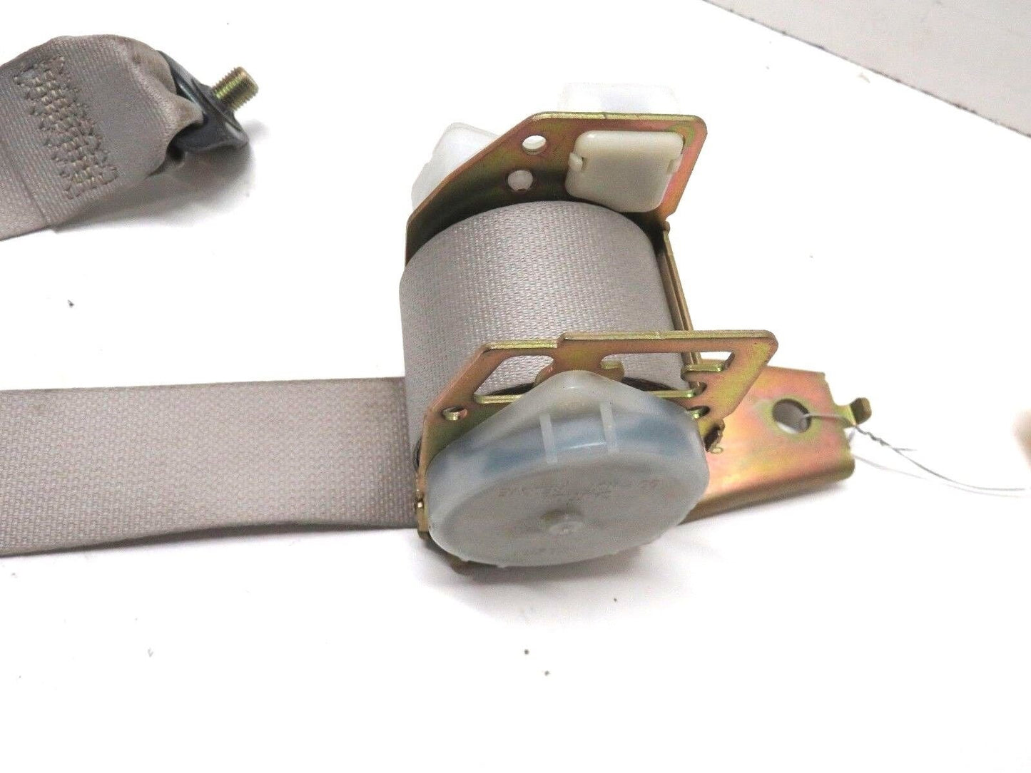 2005-2009 Subaru Legacy Passenger REAR Seat Belt Assembly RH Right 05-09 SEDAN