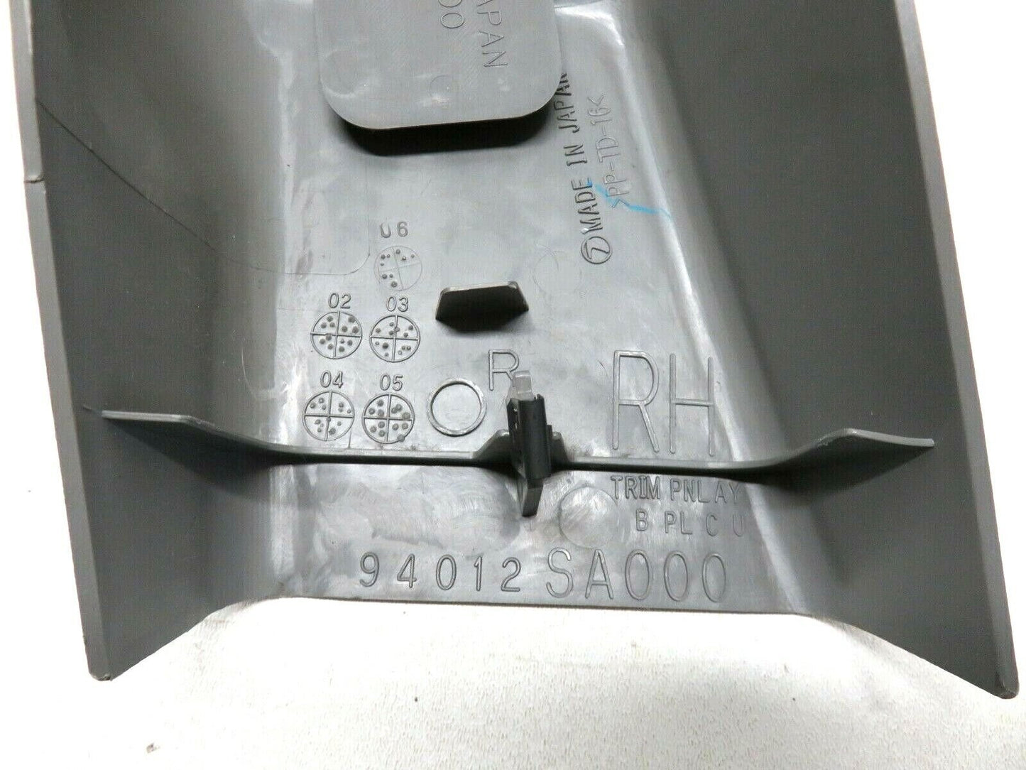 2003-2008 Subaru Forester Passenger B Pillar Trim Seat Belt Upper Right RH 03-08