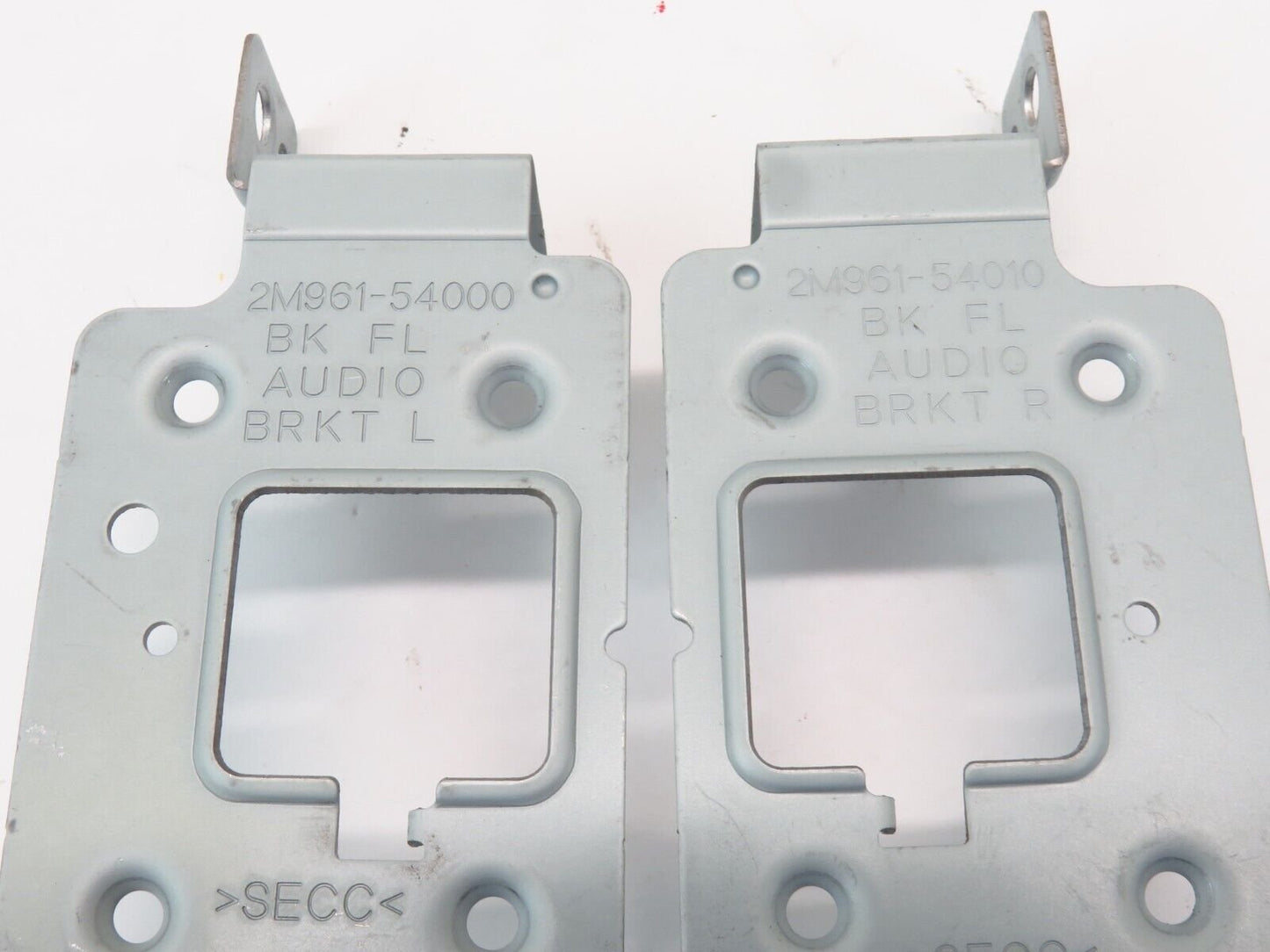 2014-2015 Hyundai Genesis COUPE Radio Stereo Bracket Mounts Pair LH RH OEM 14-15