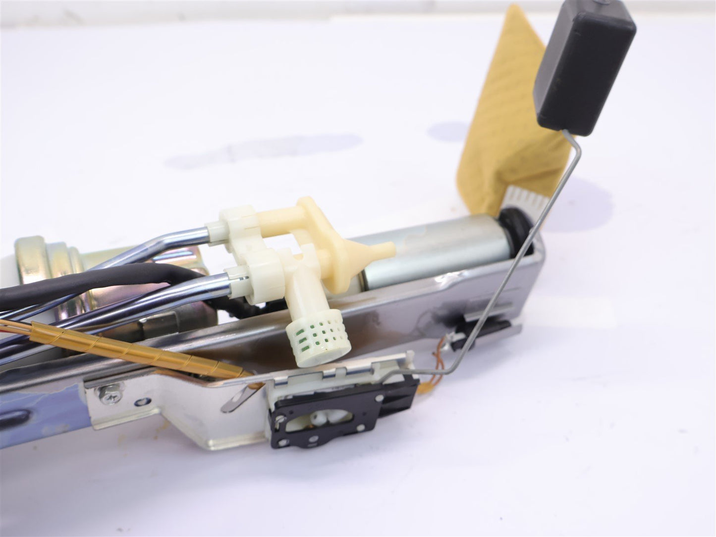 06-07 Subaru Impreza WRX Fuel Pump Assembly 2006-2007 42021SA070