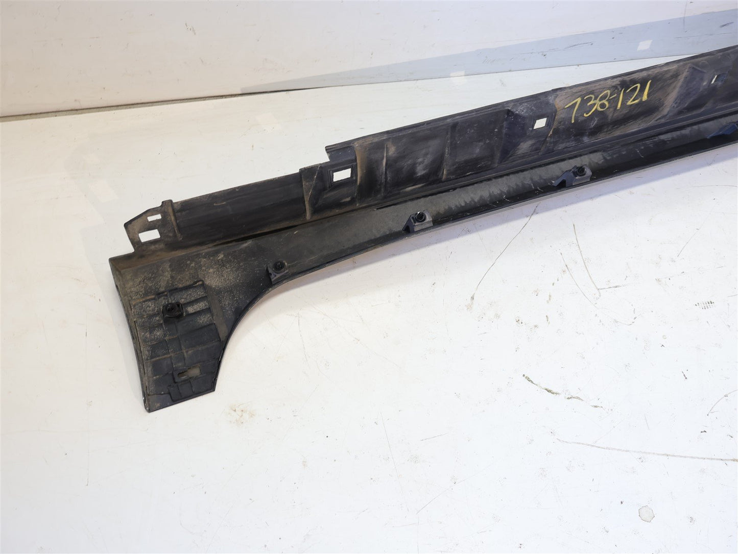 2015-2021 Subaru WRX Passenger Side Skirt Bottom Rocker Panel Right RH P8Y 15-21