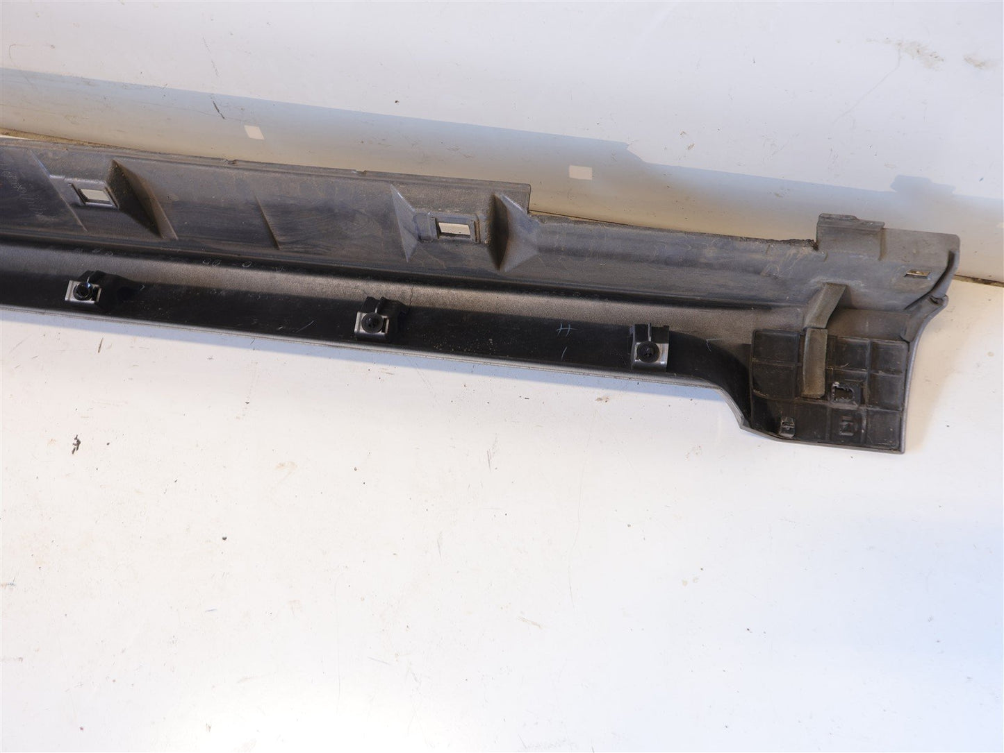 2015-2021 Subaru WRX Passenger Side Skirt Bottom Rocker Panel Right RH P8Y 15-21
