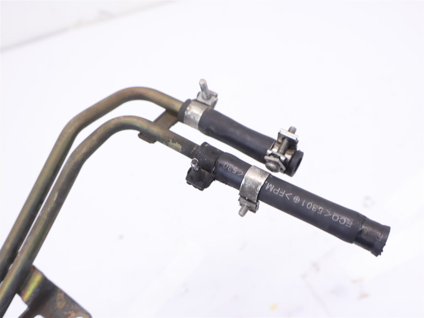 2006 2007 Subaru Impreza WRX Fuel Rail Center Under Manifold Line OEM 06-07