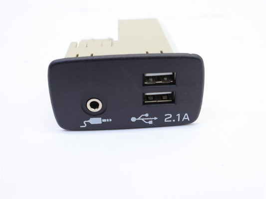 2020-2021 Subaru WRX STI Auxiliary Jack Port Aux Unit USB Plug 86257VA130
