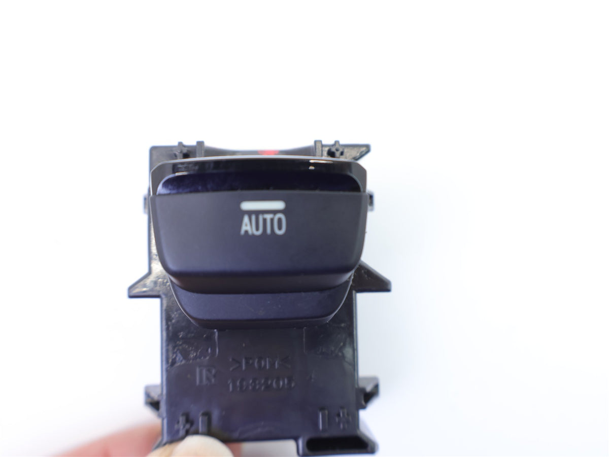 2018-2023 Subaru Crosstrek Passenger Front Window Switch Power 83071FL260 RH OEM
