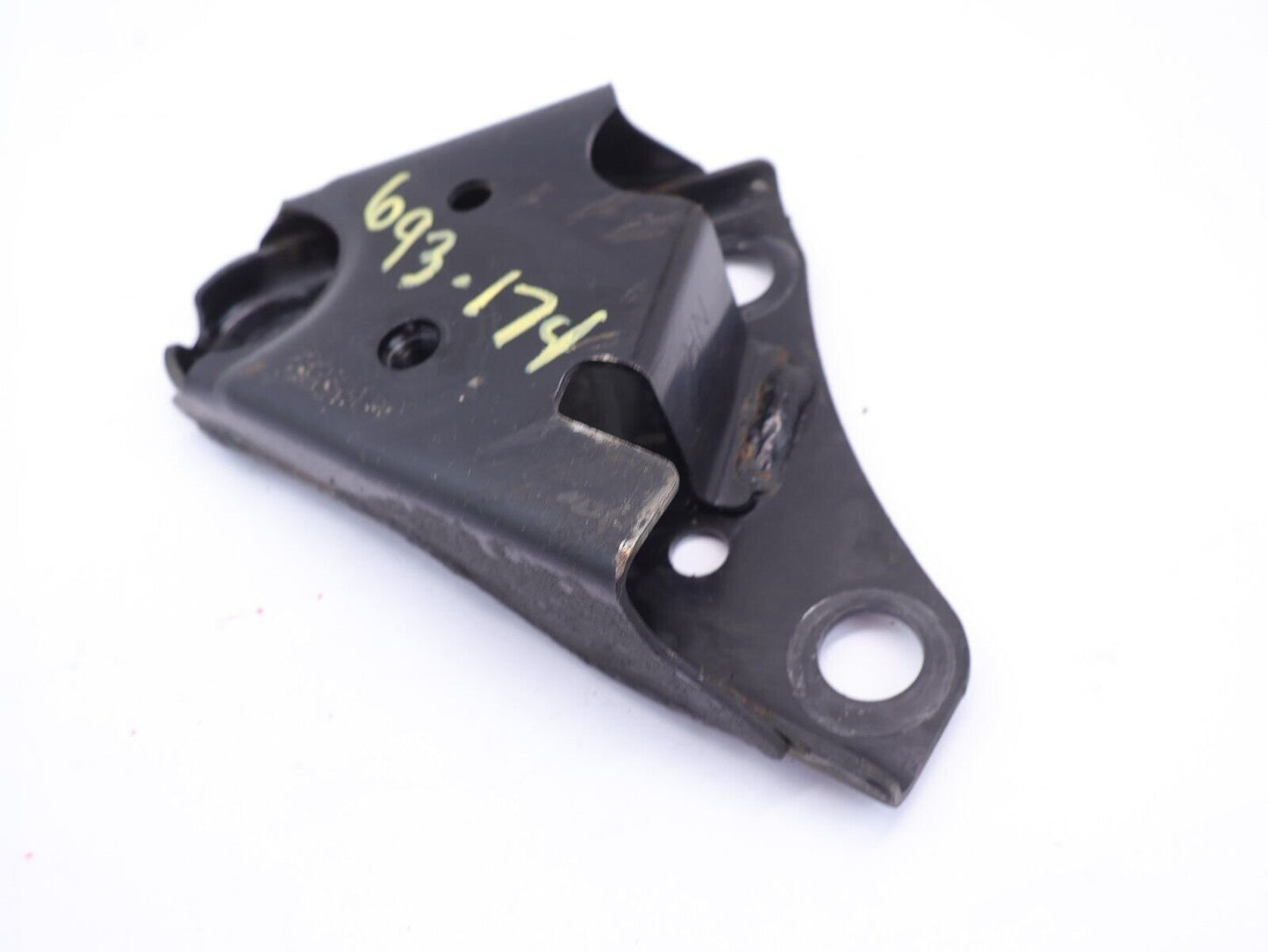 2015-2020 Subaru WRX Passenger Front Plate Arm Mount Bracket RH OEM 20216VA000