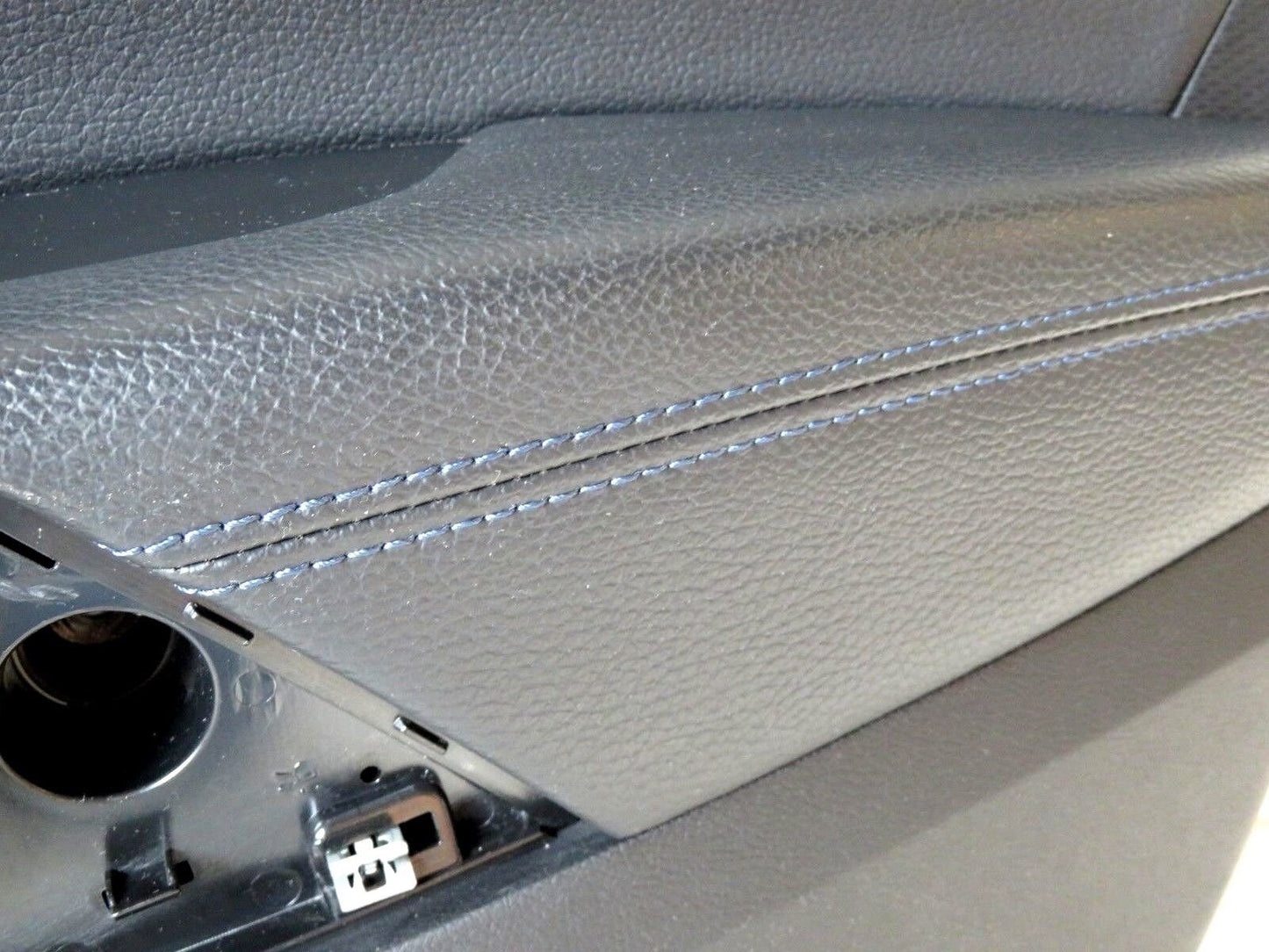 2013 Hyundai Veloster Turbo Front Door Panel Interior Passenger RH Right 13-17
