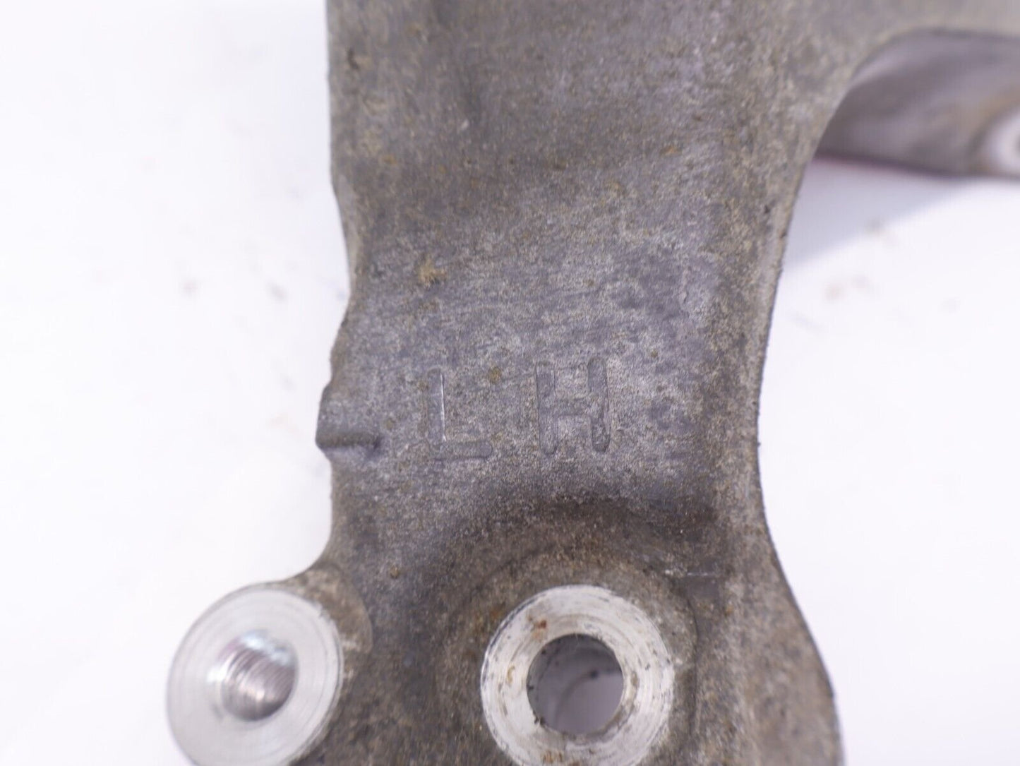 2010-2014 Subaru Outback Transmission Mount Bracket 2.5L CVT Driver LH Left Side