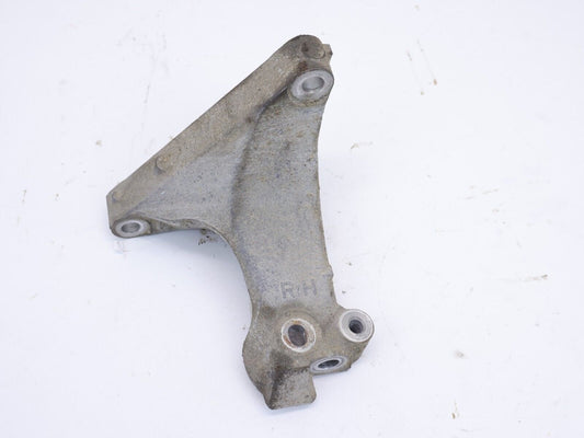 2012 Subaru Outback Transmission Engine Bracket Mount CVT Passenger RH 2010-2014