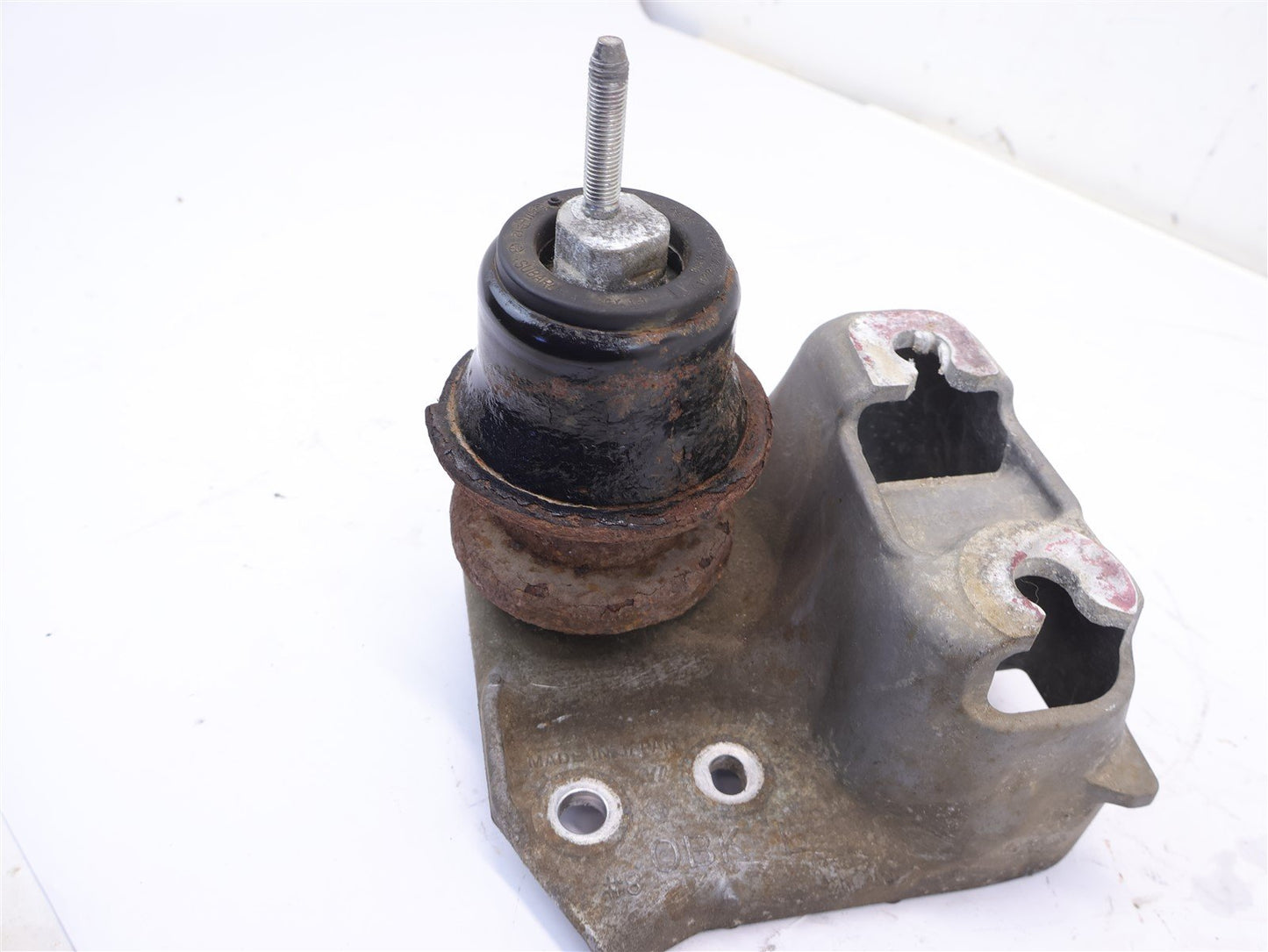 2010-2014 Subaru Outback Motor Mount Bracket LH Left Driver Side Engine OEM