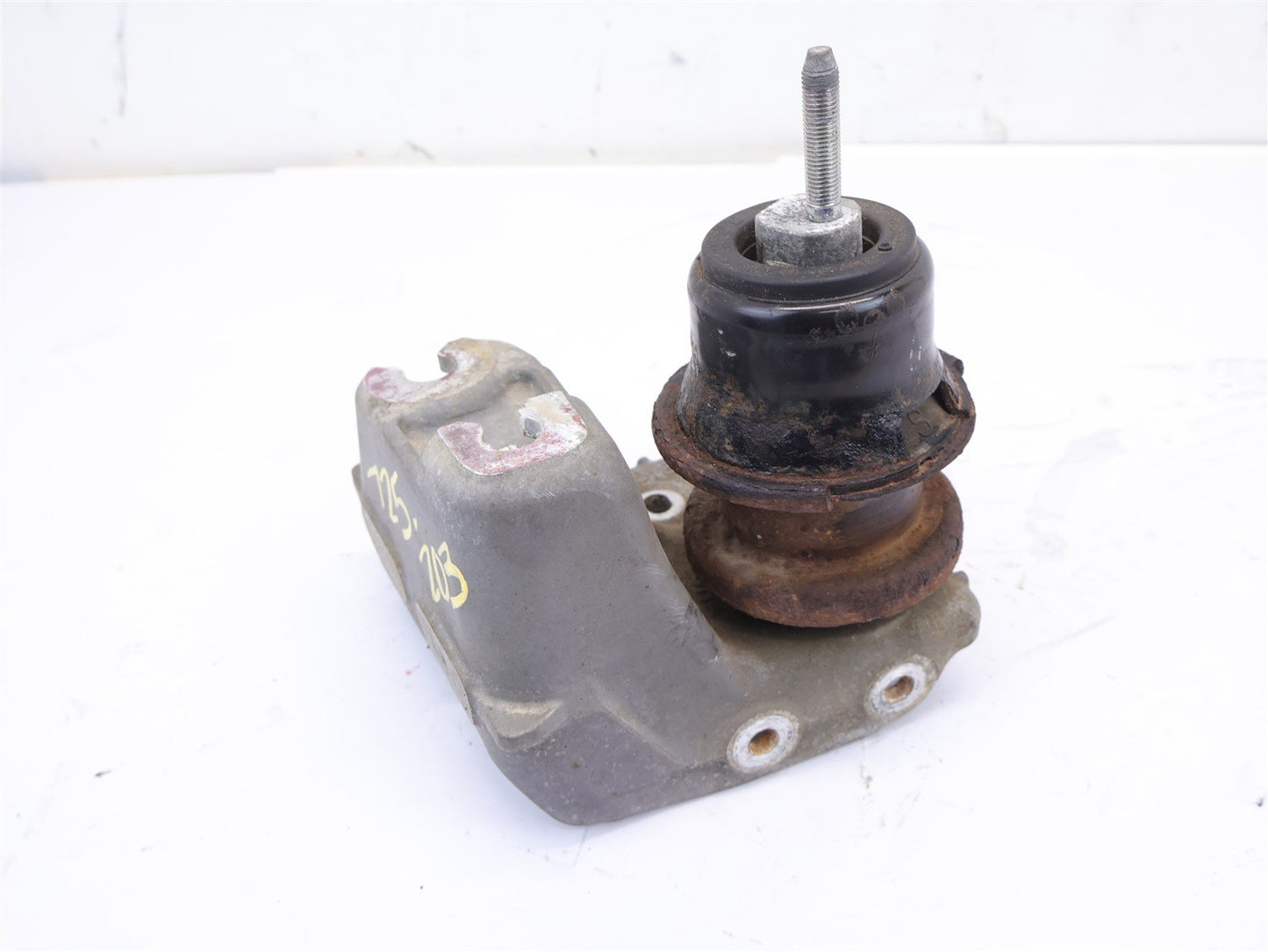 2010-2014 Subaru Outback Motor Mount Bracket LH Left Driver Side Engine OEM