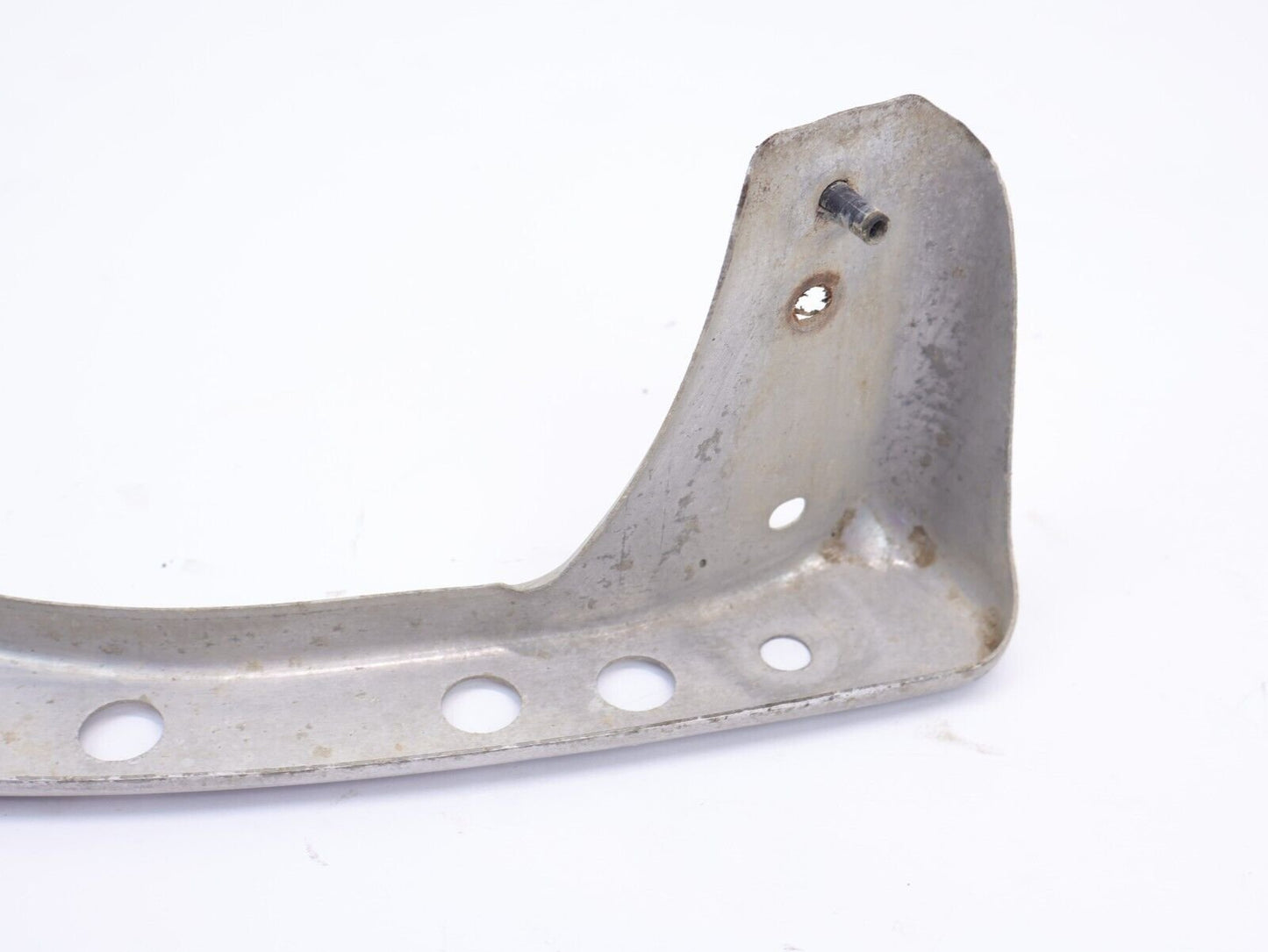 2005-2007 Subaru Legacy GT Rear Bumper Cover Corner Bracket Passenger RH SEDAN
