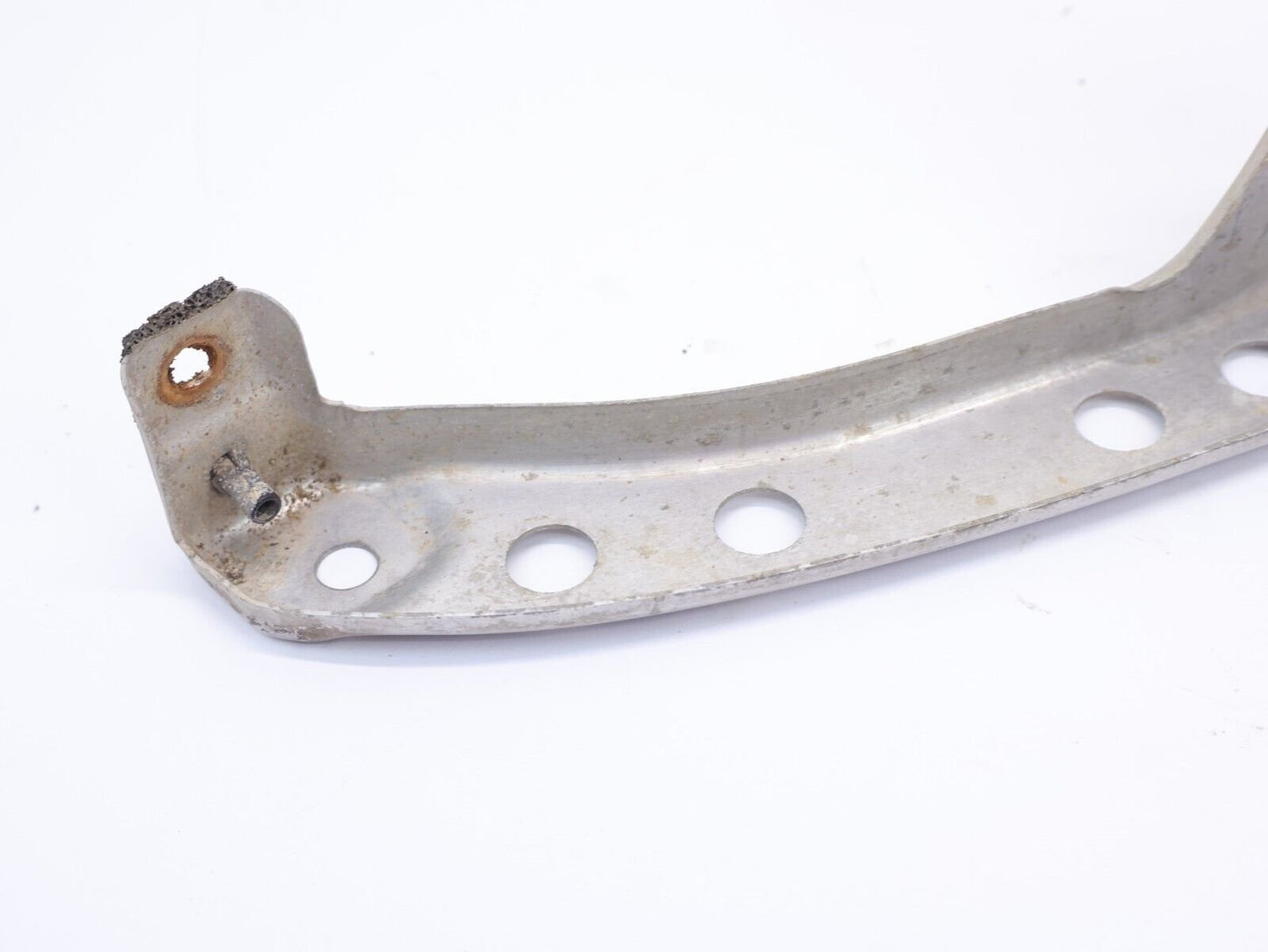 2005-2007 Subaru Legacy GT Rear Bumper Cover Corner Bracket Passenger RH SEDAN