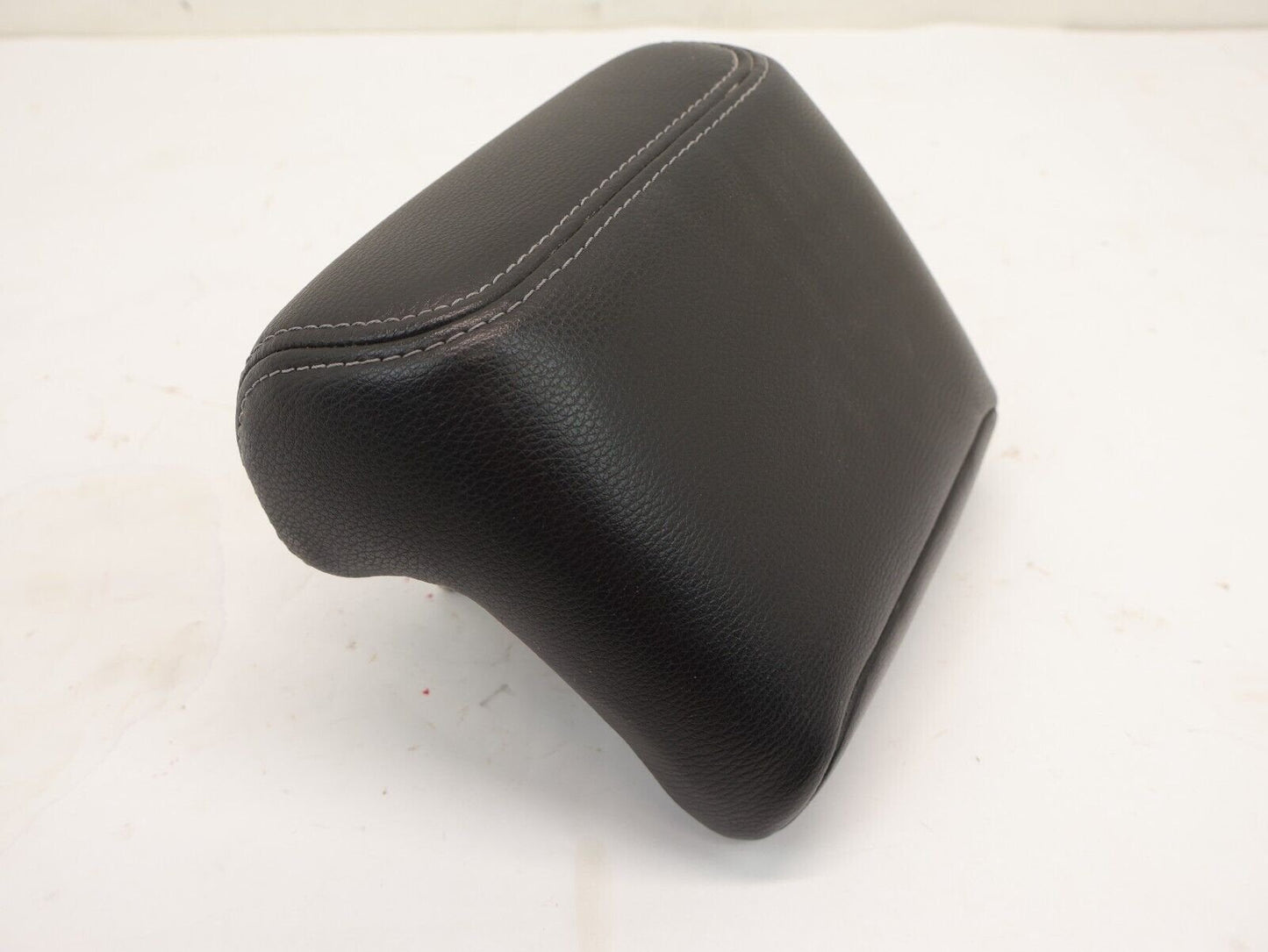 2005-2007 Subaru Legacy Spec B Center Rear Head Rest Headrest Leather SEDAN OEM