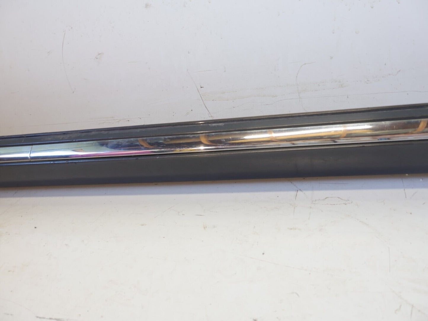 2007-2009 Subaru Legacy Passenger Side Skirt Bottom Rocker w/ Chrome RH SEDAN