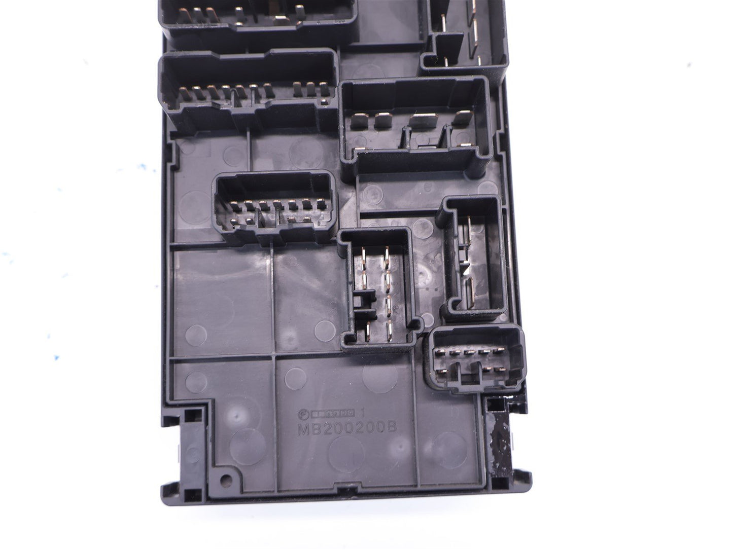 2007-2009 Subaru Legacy GT Outback XT Engine Bay Fuse Box Relay 82241AG02A 07-09