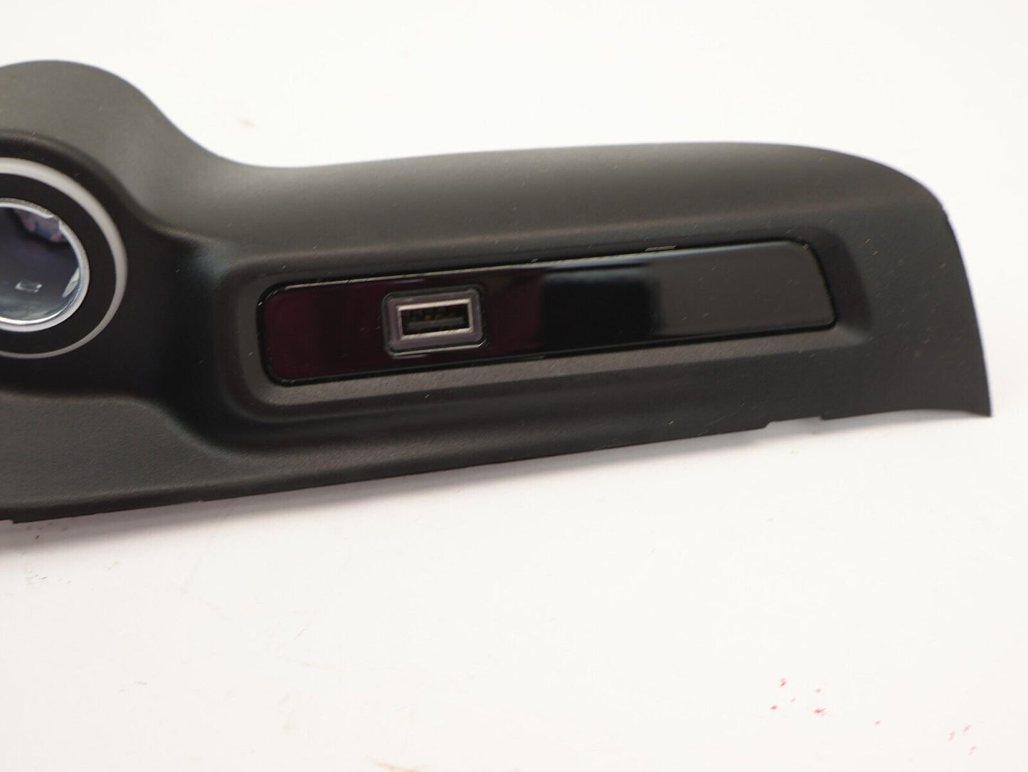 2020-2022 Alfa Romeo Giulia Front Center Console USB Port & Socket Panel Trim