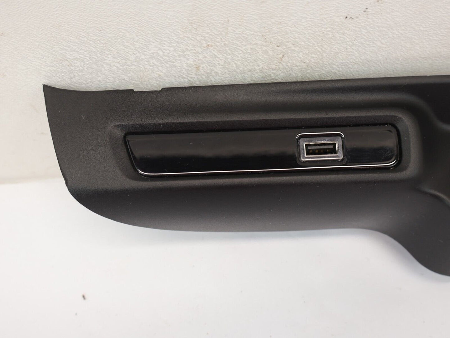 2020-2022 Alfa Romeo Giulia Front Center Console USB Port & Socket Panel Trim