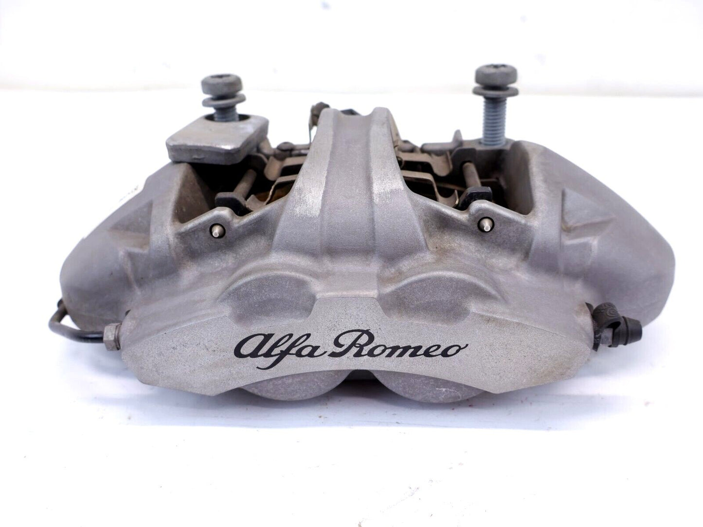 2022 Alfa Romeo Giulia Passenger Front Brake Caliper RH Right AWD OEM 2017-22