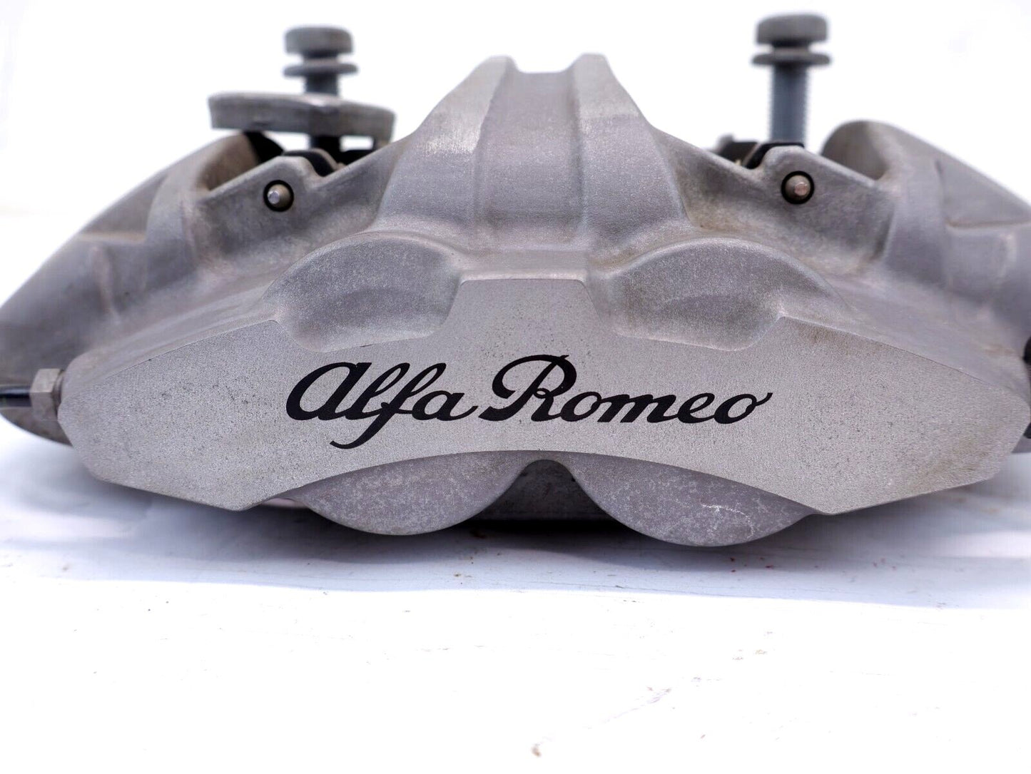2022 Alfa Romeo Giulia Passenger Front Brake Caliper RH Right AWD OEM 2017-22