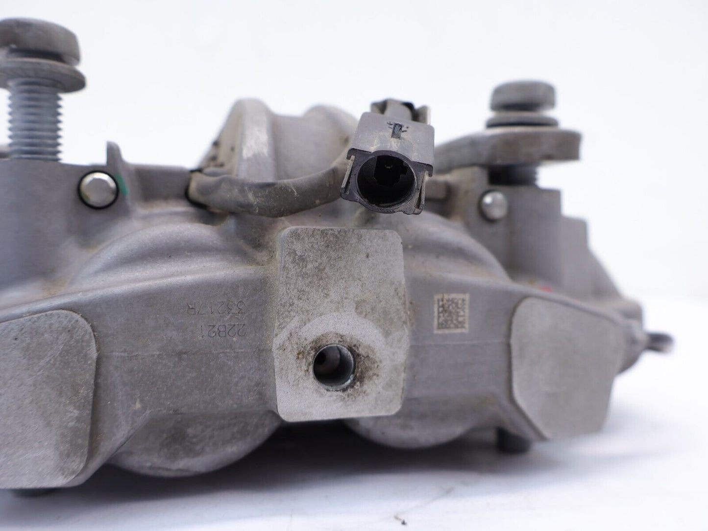 2022 Alfa Romeo Giulia Passenger Front Brake Caliper RH Right AWD OEM 2017-22