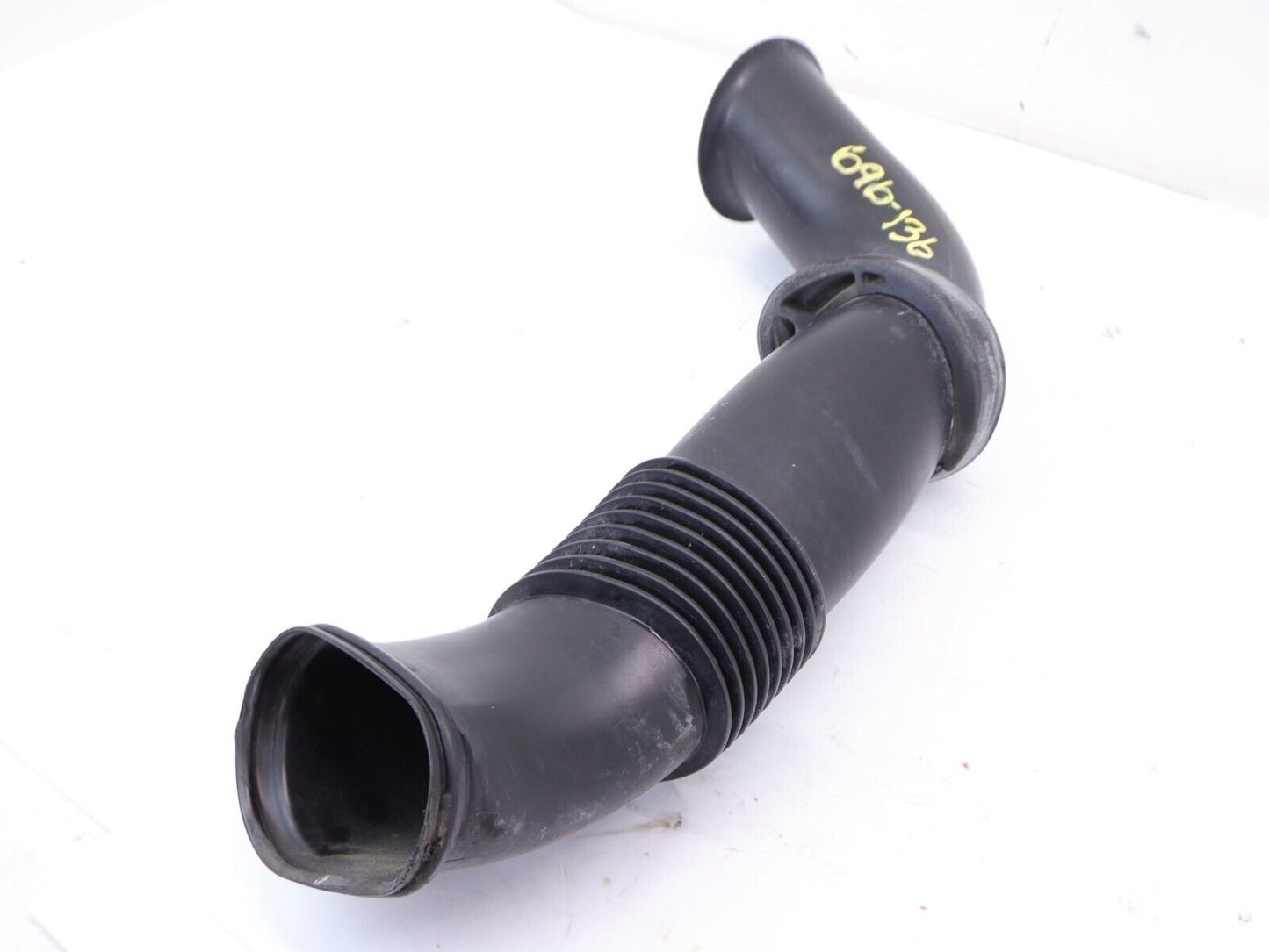 2003-2010 Porsche Cayenne S Air Intake Hose Tube Pipe 7L5128752 OEM