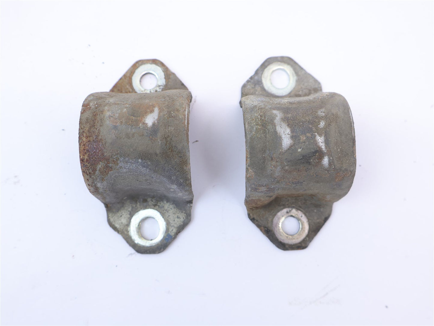 2013-2017 Subaru Crosstrek Front Sway Stabilizer Bar Bracket Brackets Pair OEM