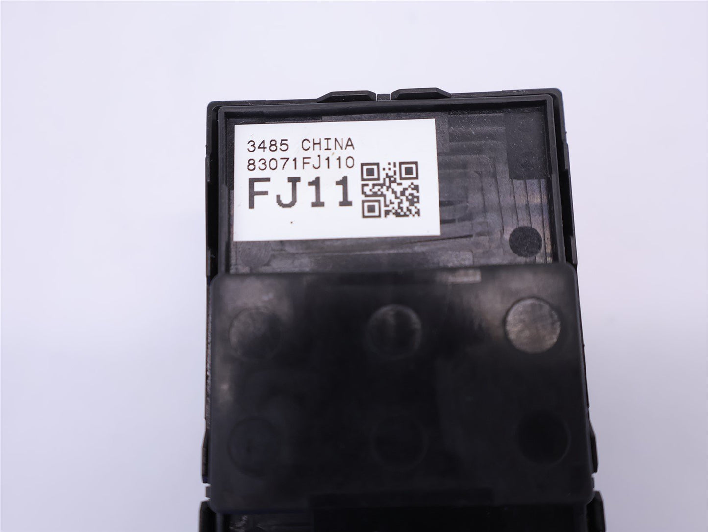 2015-2017 Subaru Crosstrek Driver Front Door Master Window Switch 83071FJ100