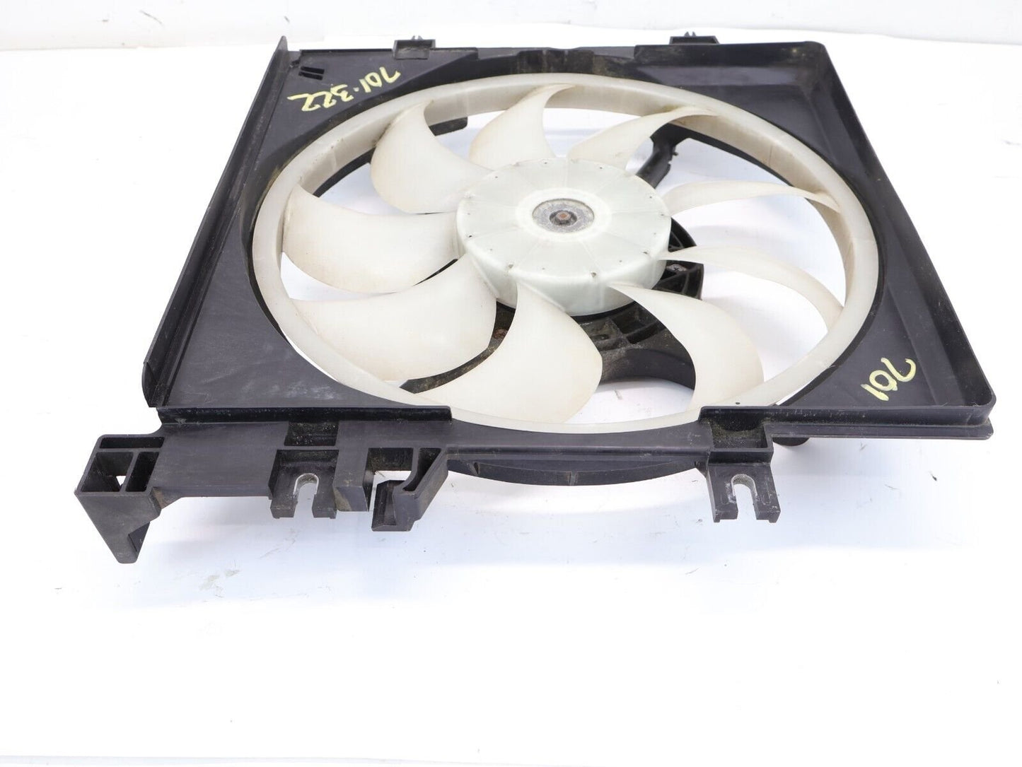 2013-2017 Subaru Crosstrek Radiator Cooling Fan Assembly Motor OEM