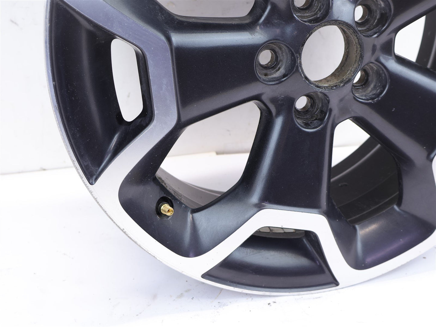 2013 2014 2015 Subaru XV Crosstrek 17" Wheel 17 x 7 Rim 736208 OEM
