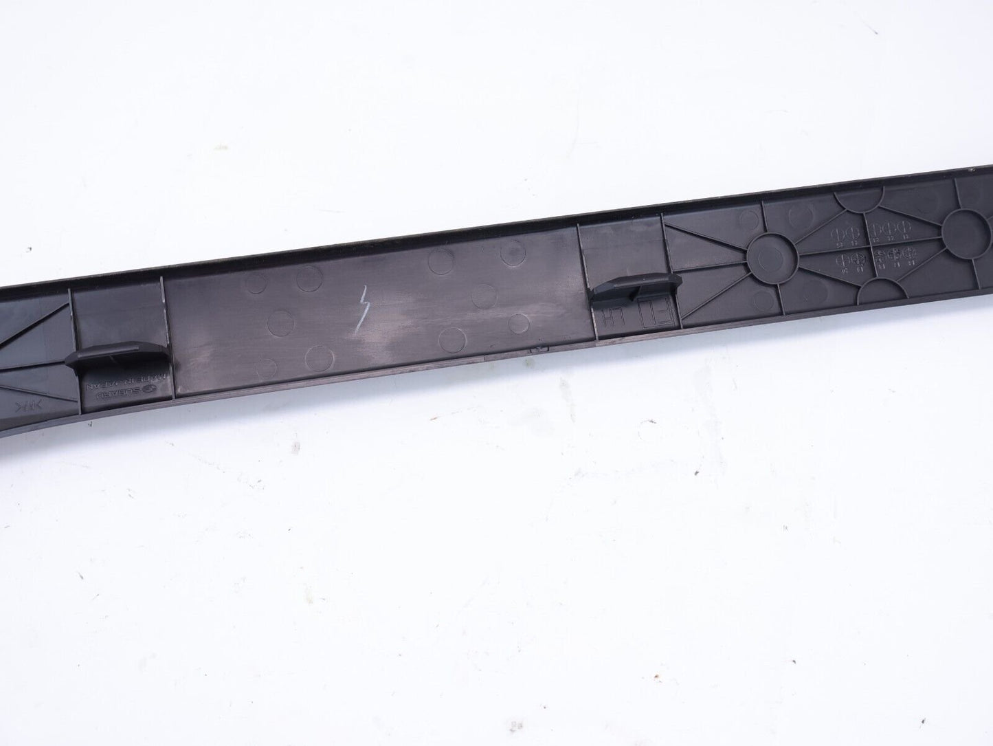 2020 Subaru Crosstrek Driver Front Door Sill Trim Scuff Left LH OEM 2018-2023