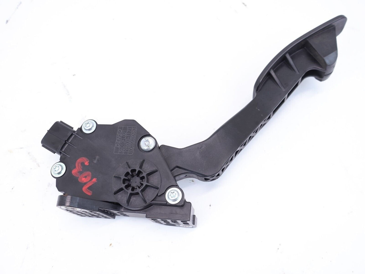 2020 Subaru Crosstrek Accelerator Gas Fuel Pedal 36010FL021 Assembly 2018-2022