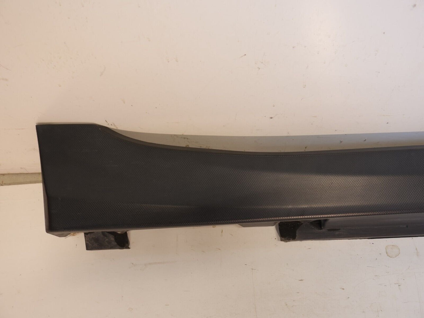 2018-2023 Subaru Crosstrek Passenger Side Skirt Bottom Rocker Panel RH Right OEM