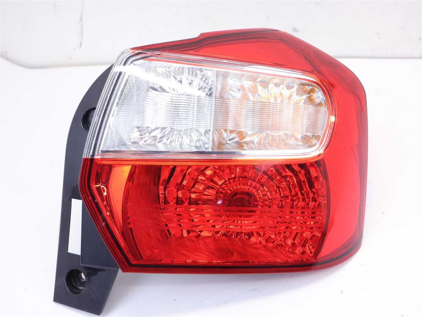 13-17 Subaru XV Crosstrek Passenger Tail Light Lamp RH Right Side 2013-2017