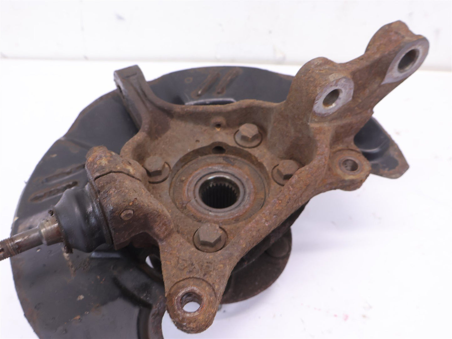 2015-2018 Subaru Forester Passenger Front Spindle Knuckle Assembly RH Right OEM