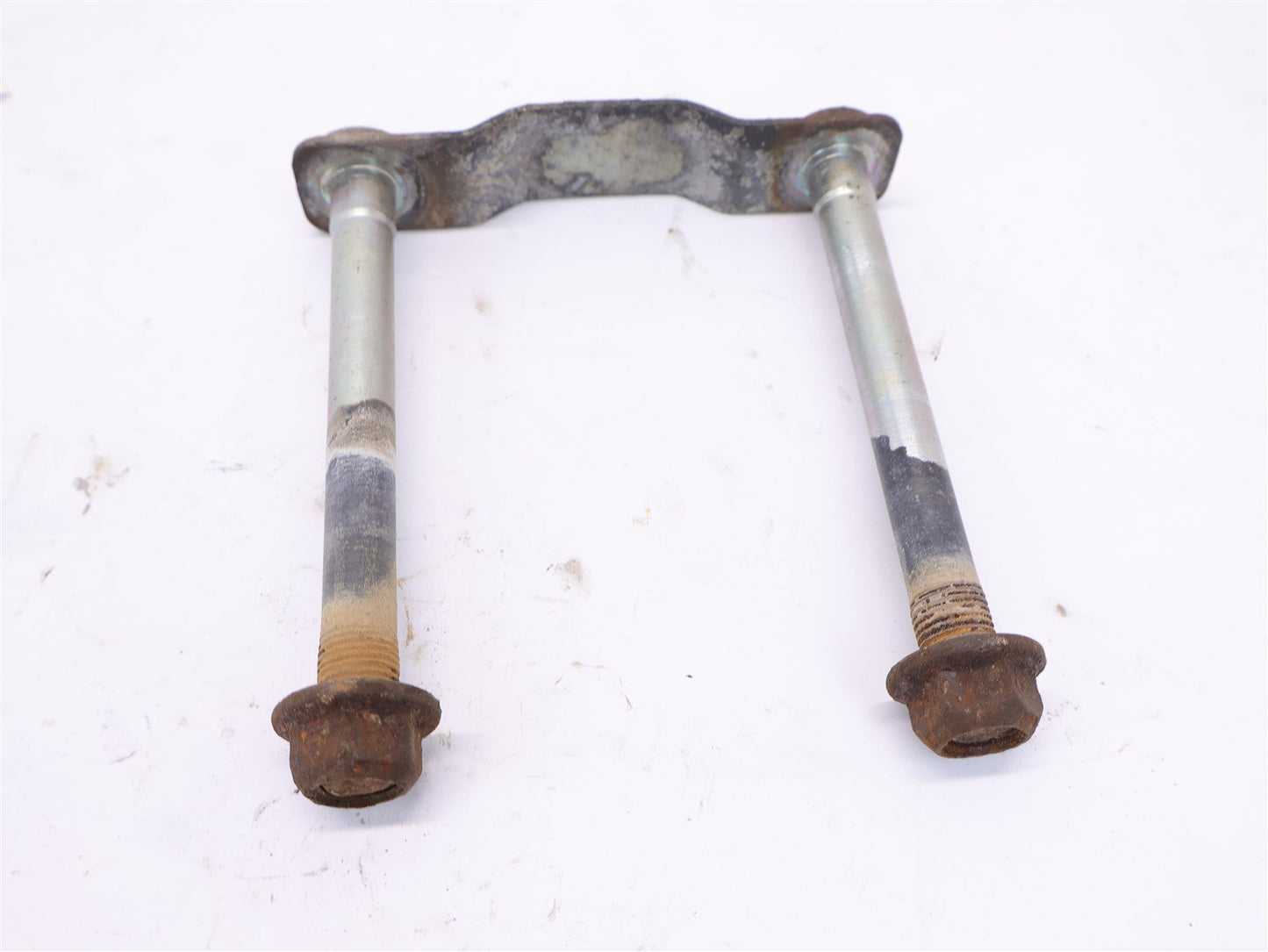 2014-2018 Subaru Forester Rear Differential Crossmember Bracket Support OEM