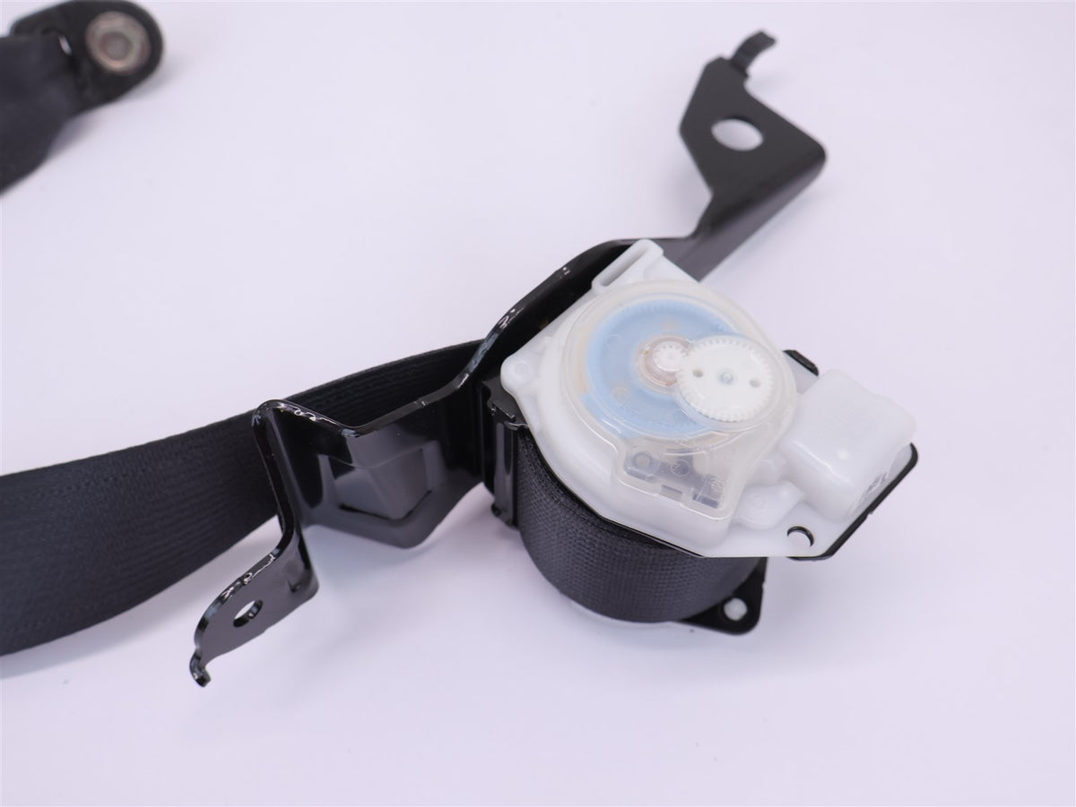 2017 Subaru Forester Rear Seat Belt LH Left Driver Side Black OEM 2014-2018