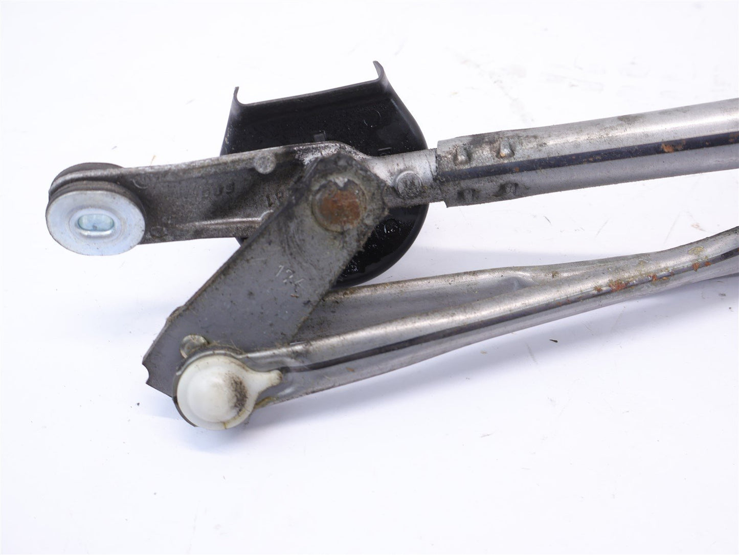 2018 Subaru WRX Front Windshield Wiper Motor & Linkage 86511VA010 OEM 2015-2021